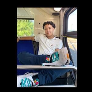 Meet your Posher, Luis